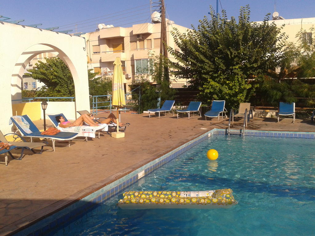 Aparthotel Salmary 2*